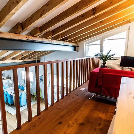 Haus Hollandia Attikawohnung, Mitte Apartmán *